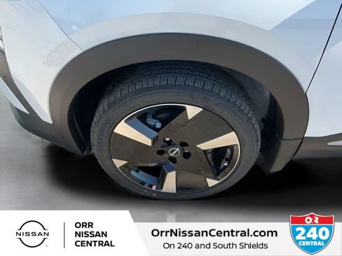 New 2026 Nissan Kicks SR FWD image 9