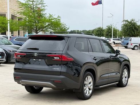 Used 2026 Toyota Grand Highlander FWD image 4