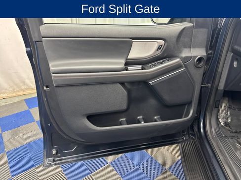 Used 2025 Ford Expedition Active AWD/4WD image 11
