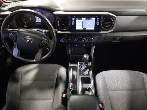 Used 2016 Toyota Tacoma TRD Sport w/ Towing Package image 13