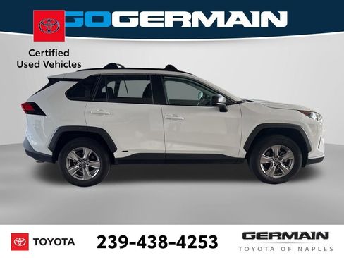 Certified 2022 Toyota RAV4 LE AWD/4WD image 8