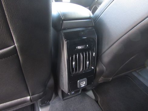 Used 2025 Jeep Compass Latitude image 13