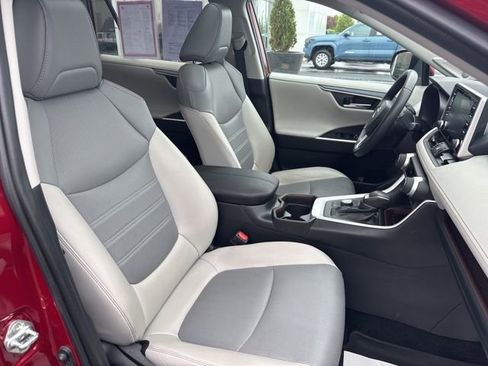 Certified 2021 Toyota RAV4 Limited AWD/4WD image 29