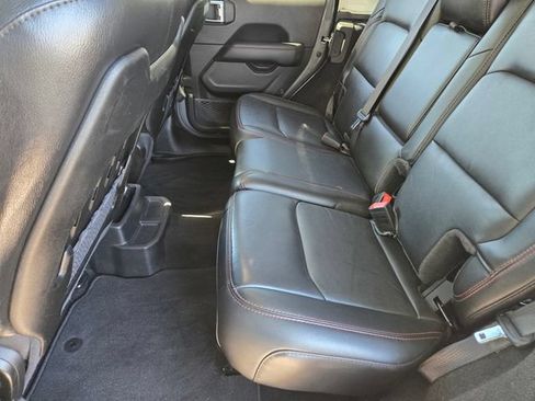 Used 2021 Jeep Wrangler Unlimited Rubicon AWD/4WD image 11
