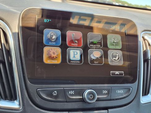 Used 2016 Chevrolet Malibu LT FWD image 5