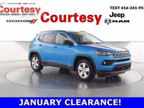 Certified 2022 Jeep Compass Latitude image 1