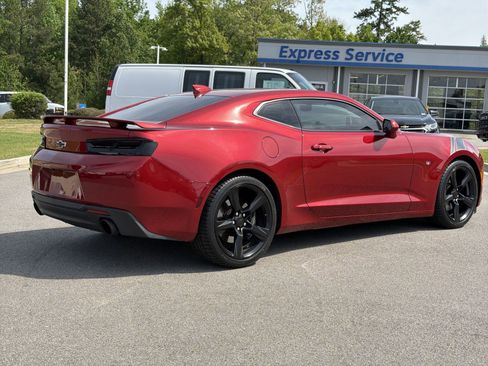 Used 2017 Chevrolet Camaro SS RWD image 9