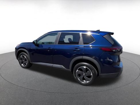 Used 2025 Nissan Rogue SV AWD/4WD image 10