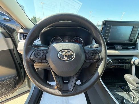 Used 2022 Toyota RAV4 XLE w/ Convenience Package AWD/4WD image 13