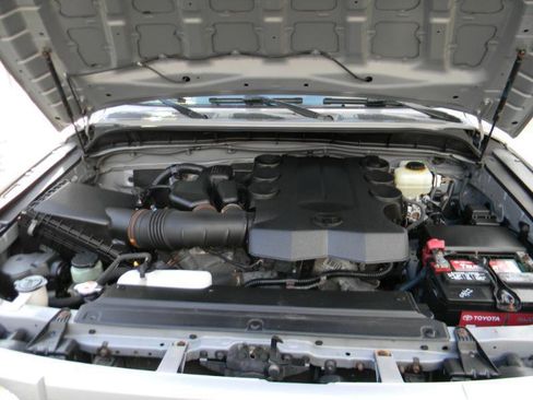 Used 2014 Toyota FJ Cruiser 4WD 4.0L V6 HARD TO FIND SUV w/ Upgrade Package image 22