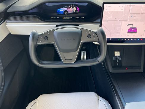 Used 2022 Tesla Model X Plaid AWD/4WD image 16