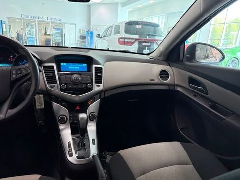 Used 2016 Chevrolet Cruze LS FWD image 21