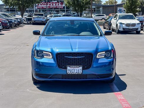 Used 2023 Chrysler 300 Touring w/ Sport Appearance Package RWD image 6