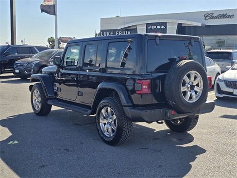 Used 2022 Jeep Wrangler Unlimited Sahara w/ Safety Group image 7