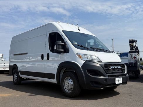 Used 2023 RAM ProMaster 2500 FWD image 5