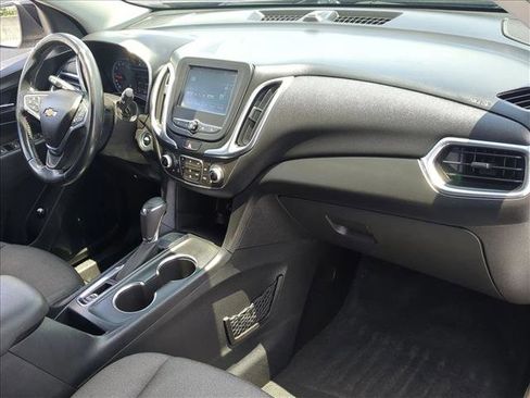Used 2018 Chevrolet Equinox LT FWD image 29