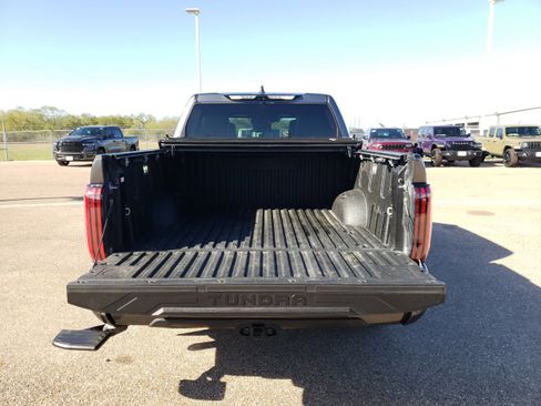 Used 2025 Toyota Tundra Platinum image 27