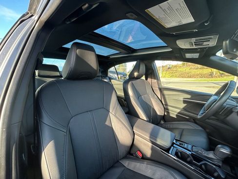 Used 2025 Toyota Camry XSE image 27