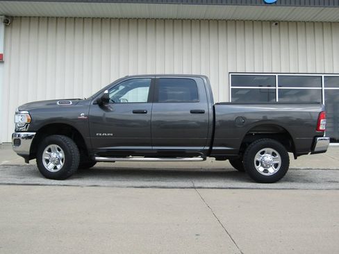 Used 2022 RAM 2500 Big Horn AWD/4WD image 11