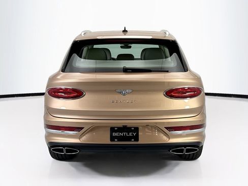 New 2026 Bentley Bentayga image 6