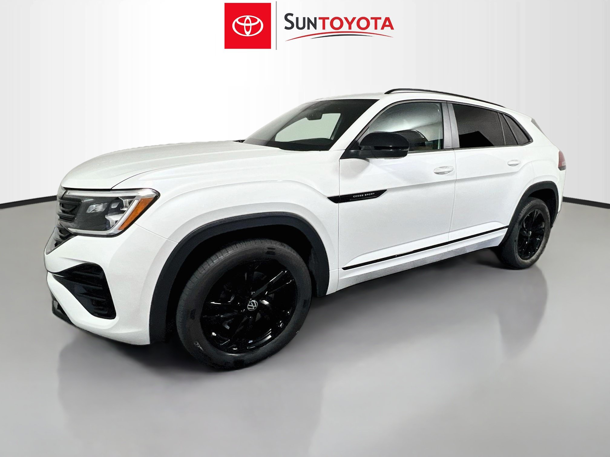 Used 2026 Volkswagen Atlas Cross Sport SEL R-Line AWD/4WD image 9