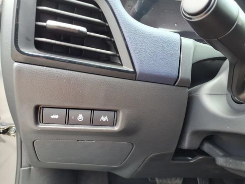 New 2026 Nissan Sentra SL w/ Floor Mat Package FWD image 15