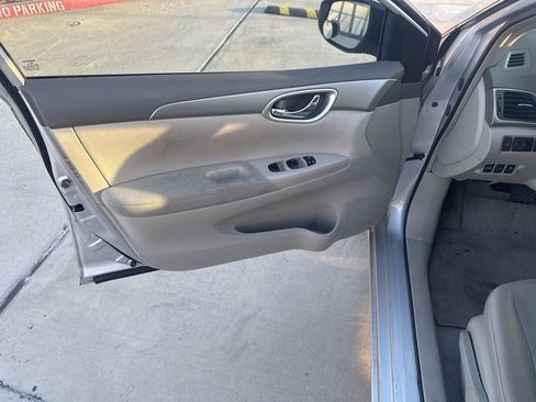 Used 2013 Nissan Sentra S image 5