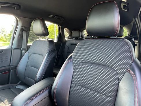 Used 2024 Ford Escape ST-Line w/ Tech Pack #1 AWD/4WD image 15