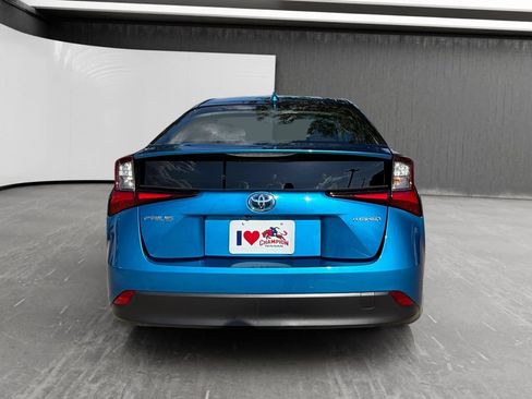 Used 2022 Toyota Prius L Eco FWD image 4