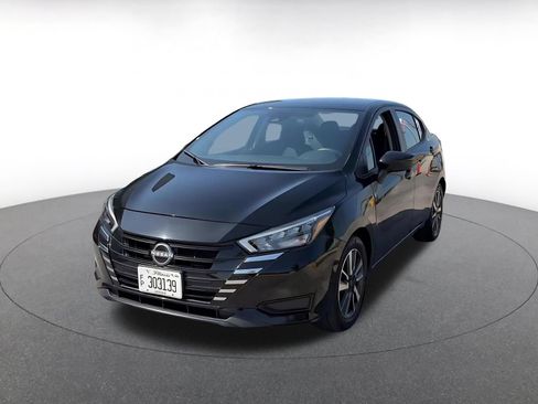 Used 2025 Nissan Versa SV FWD image 7