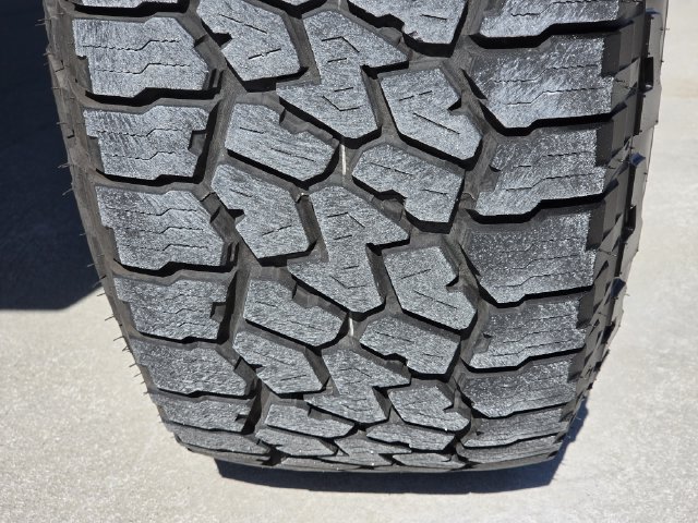 Used 2013 Jeep Wrangler Unlimited Rubicon w/ Connectivity Group AWD/4WD image 13