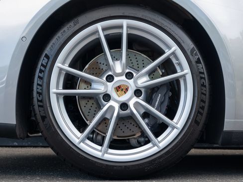 Used 2026 Porsche 911 Carrera RWD image 14