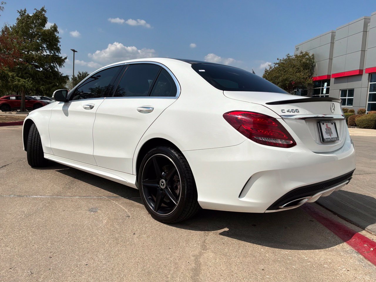Used 2015 Mercedes-Benz C 400 4MATIC image 8