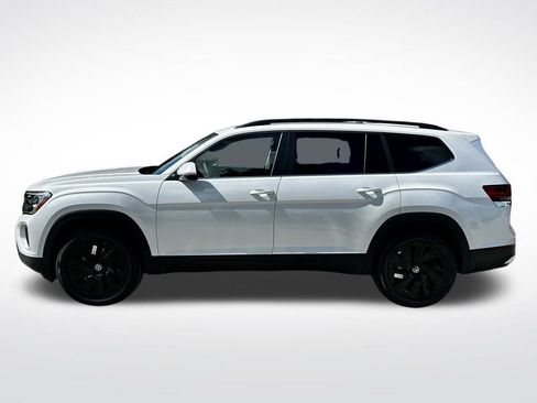 New 2026 Volkswagen Atlas SE image 3