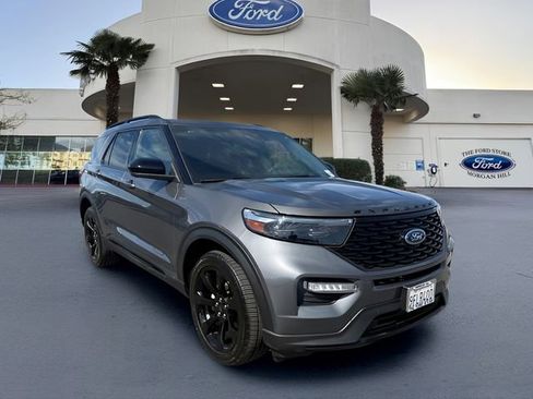Certified 2023 Ford Explorer ST-Line w/ Class IV Trailer Tow Package image 4