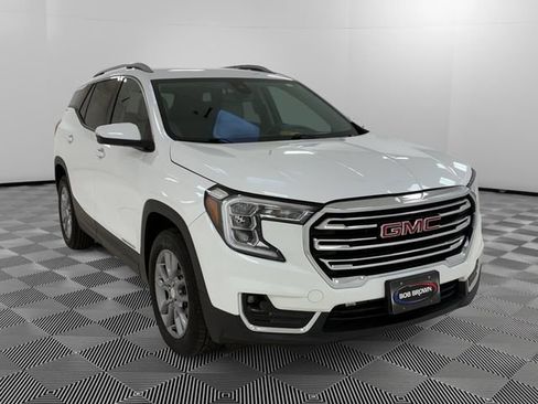 Used 2024 GMC Terrain SLT w/ Infotainment Package II AWD/4WD image 7