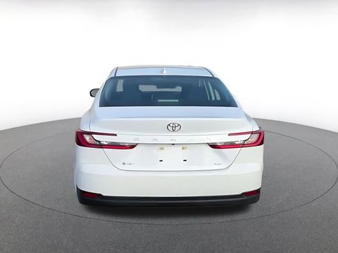 Used 2025 Toyota Camry LE image 14