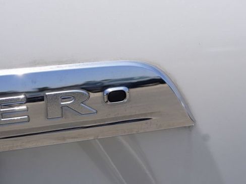 Used 2013 Toyota Highlander Plus FWD image 11