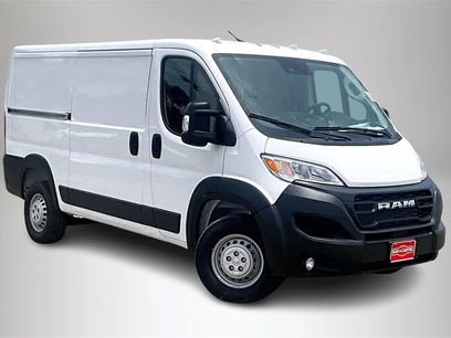 New 2024 RAM ProMaster 2500 w/ Convenience Group