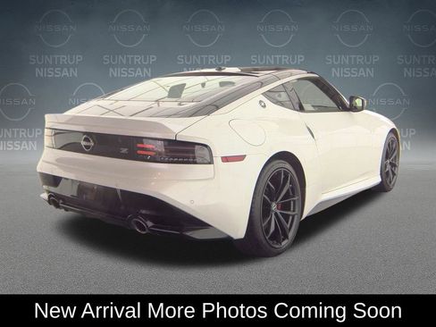 Used 2024 Nissan Z Performance w/ Floor Mat Package image 3