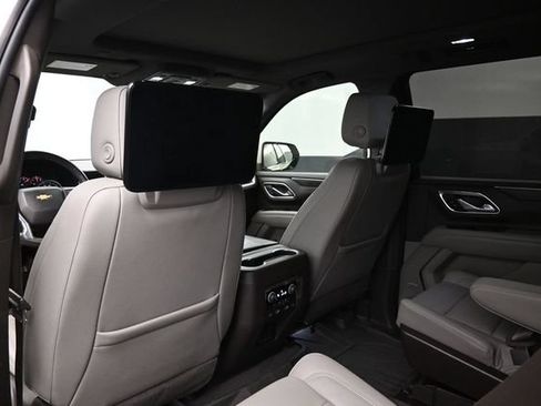 Used 2021 Chevrolet Suburban LT w/ Rear Media and Nav Package AWD/4WD image 19