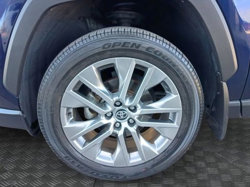 Used 2024 Toyota RAV4 XLE Premium image 23