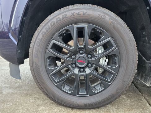 Used 2025 Toyota Sequoia SR5 image 33