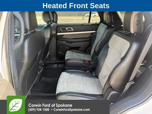 Used 2017 Ford Explorer XLT w/ Equipment Group 202A AWD/4WD image 11