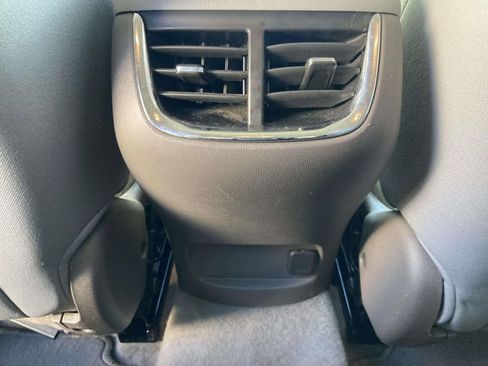 Used 2022 Chevrolet Malibu LT image 16