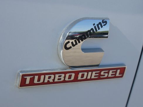 Used 2024 RAM 2500 Big Horn image 17