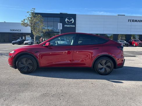 Used 2026 Tesla Model Y AWD image 22