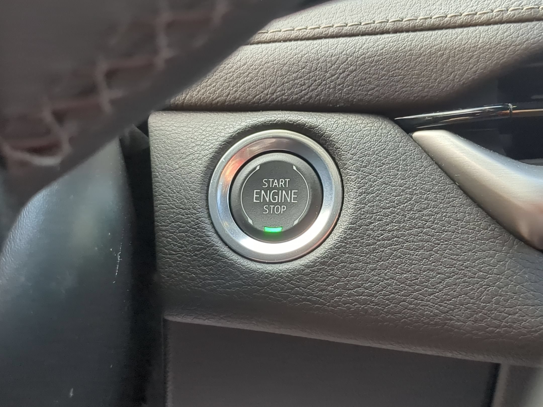 Certified 2025 Cadillac XT4 Premium Luxury AWD/4WD image 16