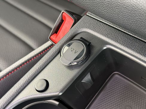 New 2026 Volkswagen GTI SE FWD image 32
