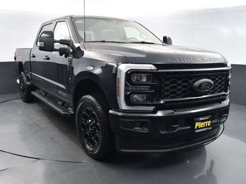 New 2025 Ford F350 Lariat w/ Black Appearance Package image 6